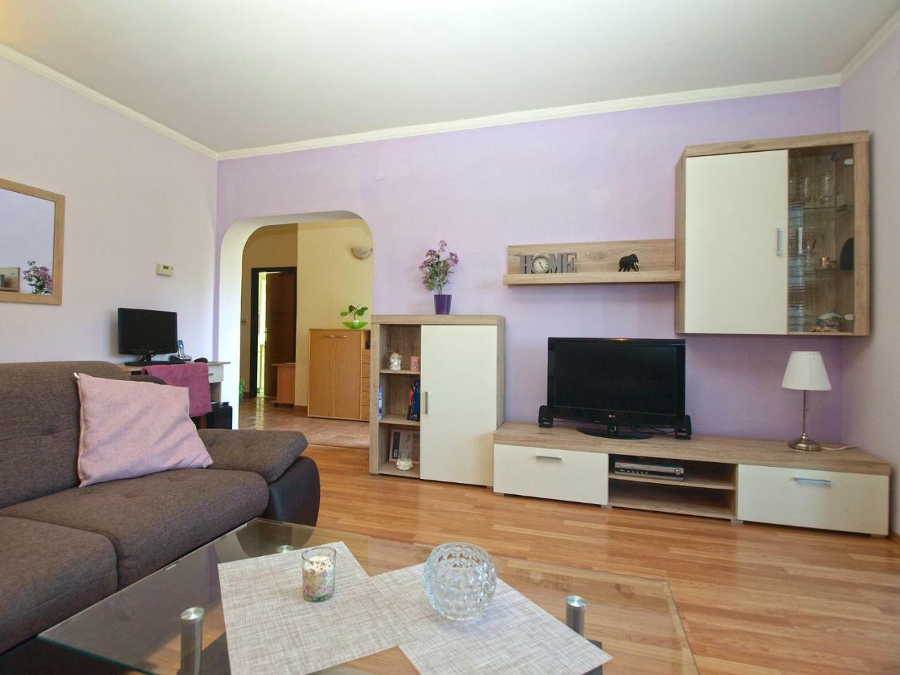 Apartment Nadia 1844 Pula Buitenkant foto