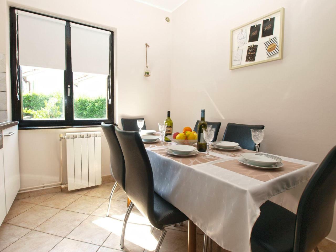 Apartment Nadia 1844 Pula Buitenkant foto